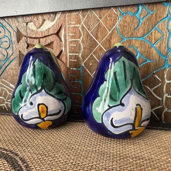 Handmade Talavera Pottery Salt & Pepper Shakers Mexico Ceramic Pear Shape Floral - Picture 1 of 4